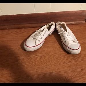 White shoreline women’s Converse size 8.